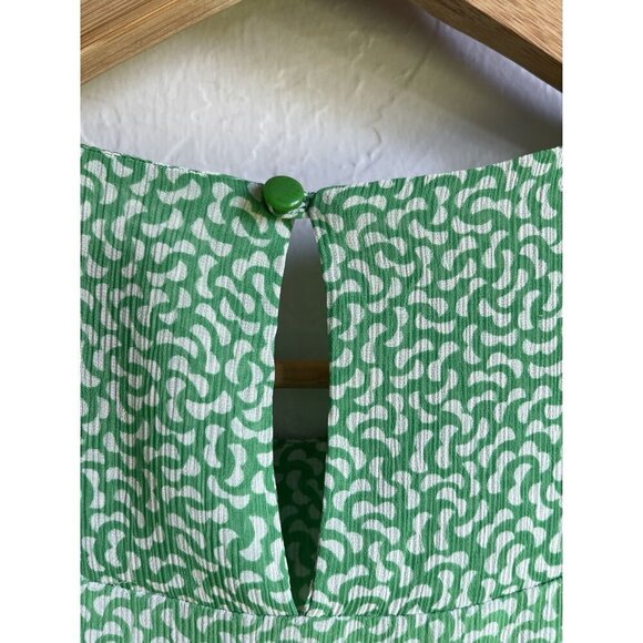 HD in Paris US 4 Green White Flutter Ruffle Top Floral Sleeveless 100% Polyester - Picture 4 of 10